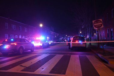 9 Şubat 2024, Washington DC, ABD: Cuma akşamı, Raum Caddesi 1200 numarada dört yetişkin erkek kurban vuruldu. Bir kurbanın öldüğü açıklandı. 