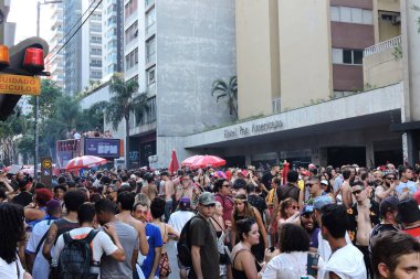 SAO PAULO 02/10/2024. Birkaç DJ tarafından yönetilen ilk elektronik müzik bloğu Sao Paulo 'nun merkezinde, bu Cumartesi öğleden sonra, 10 Şubat 2024.