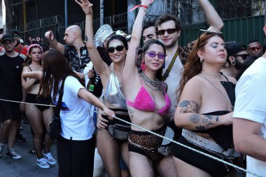 SAO PAULO 02/10/2024. Birkaç DJ tarafından yönetilen ilk elektronik müzik bloğu Sao Paulo 'nun merkezinde, bu Cumartesi öğleden sonra, 10 Şubat 2024.