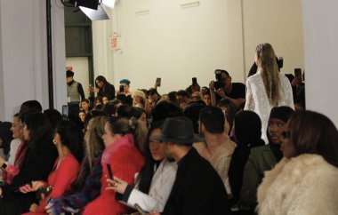 09 Şubat 2024, New York, New York, ABD: Endonezya Şimdi Şubat 2024 New FW Runway