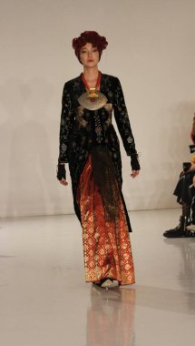 09 Şubat 2024, New York, New York, ABD: Endonezya Şimdi Şubat 2024 New FW Runway