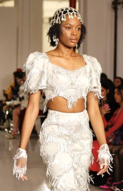 09 Şubat 2024, New York, New York, ABD: Endonezya Şimdi Şubat 2024 New FW Runway