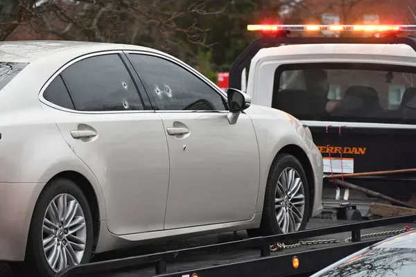 Vehicle Deceased Victim Found Towed Away Two People Shot One — Stock Photo, Image
