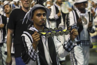 SAO PAULO (SP), 02 / 11 / 2024 Dom Bosco de Itaquera samba okulunun geçit töreni, Anhembi Sambadrome 'da düzenlenen Sao Paulo samba okullarının I.