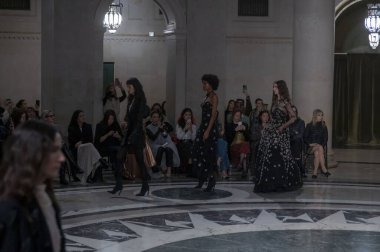 Cucculelli Shaheen - Runway - Şubat 2024 New York Moda Haftası. 10 Şubat 2024, New York, New York, ABD: New York Moda Haftası sırasında Cucculelli Shaheen defilesinde mankenler podyum finalinde yürür