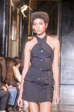 Mones - Runway - Şubat 2024 New York Moda Haftası. 10 Şubat 2024, New York, New York, ABD: New York Moda Haftası - Şubat 2024: The Show at Rockefeller Center 