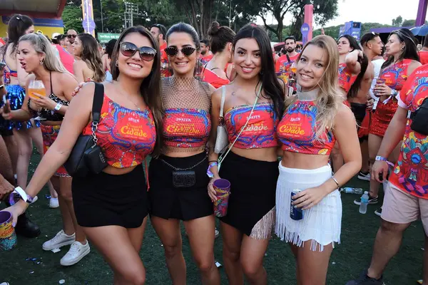 SAO PAULO (SP), 02/11/2024- CARNIVAL-EVENT-CULTURE. Country şarkıcısı Ana Castela, Sao PAULO 'da yer alan Karnaval sırasında Clube Tiete' de düzenlenen bir etkinlik olan Carnival in the City 'nin ikinci gününde sahne aldı.