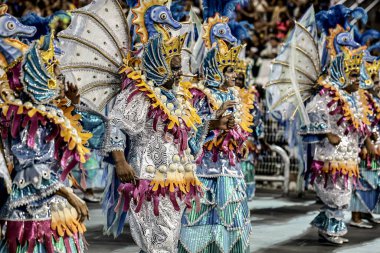 SAO PAULO (SP), Brezilya 02 / 11 / 2024 - Sao Paulo, Nene de Vila Matilde samba okullarının geçit töreni, Sao Paulo Sambadrome 'da düzenlenen samba okullarının erişim grubu için geçerlidir.