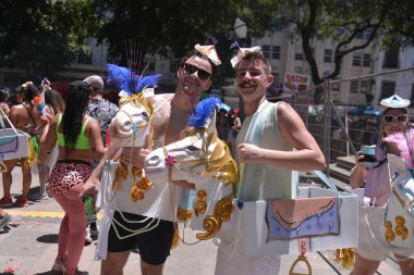 Rio de Janeiro (RJ) Brazil 02 / 11 / 2024 - Rio de Janeiro 'daki Praca Tiradentes' te Bloco Cordao do Boitata 'nın sunumu. Miras, Hareket ve Dönüşüm temalı grup Rio 'daki karnavalı canlandırdı. 