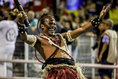 SAO PAULO (SP), Brezilya 02 / 11 / 2024 - Sambodromo do Anhembi 'de düzenlenen Sambodromo do Anhembi' deki Sambodromo do Paulo okullarının geçit töreni için geçerli olan Sao Paulo, Terceiro Milenio samba okullarının geçit töreni