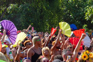 Rio de Janeiro (RJ) Brezilya 02 / 12 / 2024 - O Baile todosu, kadınlar tarafından yaratılan Rio ritminin mevcut ve eski hit parçalarıyla, Aterro do Flamengo 'daki tüm Baile halkı heyecanlandırdı. 