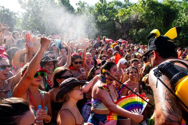 Rio de Janeiro (RJ) Brezilya 02 / 12 / 2024 - O Baile todosu, kadınlar tarafından yaratılan Rio ritminin mevcut ve eski hit parçalarıyla, Aterro do Flamengo 'daki tüm Baile halkı heyecanlandırdı. 