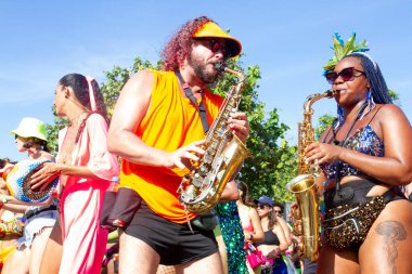 Rio de Janeiro (RJ) Brezilya 02 / 12 / 2024 - O Baile todosu, kadınlar tarafından yaratılan Rio ritminin mevcut ve eski hit parçalarıyla, Aterro do Flamengo 'daki tüm Baile halkı heyecanlandırdı. 