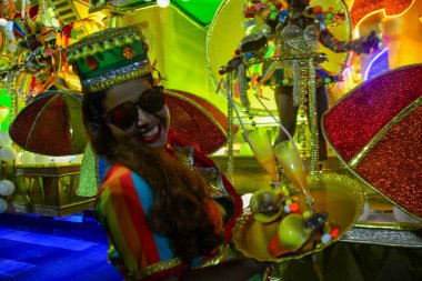 RIO DE JANEIRO (RJ), Brezilya 02 / 12 / 2024 - Rio de Janeiro 'nun merkezindeki Marques de Sapucai' de Mocidade Independente de Padre Miguel samba okulu, güzel bir geçit töreni düzenliyor. 