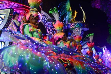 RIO de JANEIRO (RJ), Brezilya 02 / 12 / 2024 - Rio de Janeiro 'nun merkezindeki Marques de Sapucai' deki Vila Isabel samba okulu, heyecan verici bir geçit töreni düzenledi. 