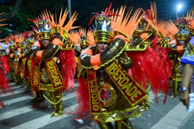 RIO DE JANEIRO (RJ), Brezilya 02 / 12 / 2024 - Rio de Janeiro 'nun merkezindeki Marques de Sapucai' deki Paraiso do Tuiuti samba okulu, 12 Şubat 2024 tarihinde harika bir geçit töreni gerçekleştirdi.. 