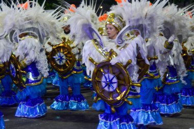 RIO DE JANEIRO (RJ), Brezilya 02 / 12 / 2024 - Rio de Janeiro 'nun merkezindeki Marques de Sapucai' deki Paraiso do Tuiuti samba okulu, 12 Şubat 2024 tarihinde harika bir geçit töreni gerçekleştirdi.. 