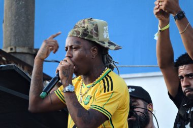 Sao Paulo (SP), 02 / 13 / 2024 - KondZilla ve Pocah önderliğindeki BEAT Loko, Avenida Marques de Sao Vicente 'de yüksek sıcaklıklarda büyük bir seyirci topladı. 