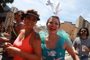 Sao Paulo (SP), 02 / 12 / 2024 - Sao Paulo 'nun en büyüğü olan Bloco Esfarrado, bu Pazartesi günü Bixiga caddelerinde 77 yılı kutlayarak, 02 / 17 / 1947' de doğdu..