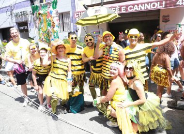 Sao Paulo (SP), 02 / 12 / 2024 - Sao Paulo 'nun en büyüğü olan Bloco Esfarrado, bu Pazartesi günü Bixiga caddelerinde 77 yılı kutlayarak, 02 / 17 / 1947' de doğdu..