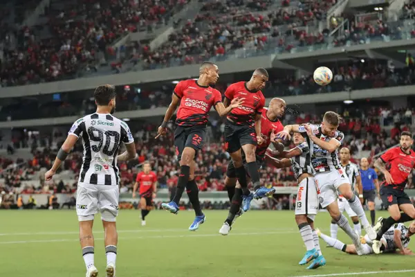 stock image CURITIBA (PR), Brazil  15/02/2024 - Throw during a match between Athletico PR and Operario valid for the 9th round of the 2024 Paranaense Championship, at the Ligga Arena on the night of this Thursday 