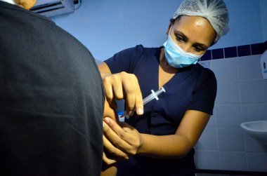 Natal (RN), 02 / 19 / 2024 - Dang aşısı bugün UBS Brasilia Teimosa postasında başladı, 10 yaşından büyük çocuklar için, Natal 'ın başkenti UBS' de, bu Pazartesi (19) ).
