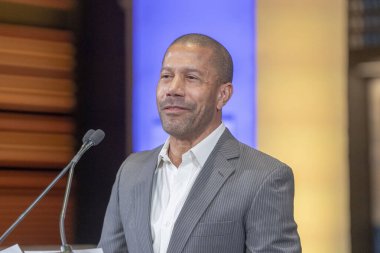 Vali Hochul Google 'ın Kurdele Kesme Töreni' nde Remarks sundu. 21 Şubat 2024, New York, ABD: Google Küresel Müşteri Ortaklığı Başkan Yardımcısı Torrence Boone, Google 'ın St. John Terminalindeki Kurdele Kesme Töreni' nde konuşma yaptı