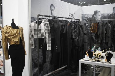 Coterie-Magic-New York sırasında Phage Brand. Coterie, Cavits Center 02 / 21 / 2024 'te genç ve modern spor giyim markalarının yer aldığı kadınların en büyük toptan satış seçimi.