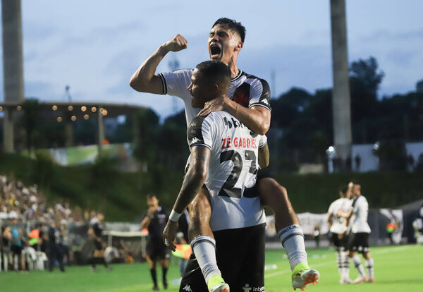 Cariacica (ES), 02/24/2024 - The player Ze Gabriel celebrates Vasco's goal, during the match between Vasco against Volta Redonda, valid for the 10th Round of the Carioca Football Championship 2024