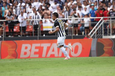 Sao Paulo (SP), 02 / 25 / 2024 - Willian Bigode do Santos, Morumbis 'te Campeonato Paulista' nın onuncu raundunda Santos ve Sao Bernardo arasında oynanan maçta gol attı ve golünü kutladı.