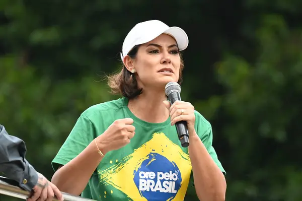サンパウロSp ブラジル 2024 元女性ミシェル ボルソナロ サンパウロの街でアデニアポリスタでのデモ中に この日曜日 — ストック写真