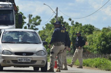 RIO GRANDE DO NORTE (RN) 02 / 26 / 2024-ARCH-ForAGIDOS-MOSSORO. RN ve CE sınırları arasındaki görev gücü, Mossoro federal hapishanesinden kaçan kaçakları arama çalışmasında giderek daha yoğun bir hal alıyor. 
