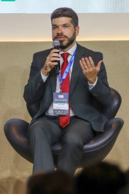 Sao Paulo (SP), 02 / 26 / 2024 Panelin Açılması Eşitsizliklerin çözümünde siyasi-ekonomik rol: ulusal deneyimler ve uluslararası işbirliği