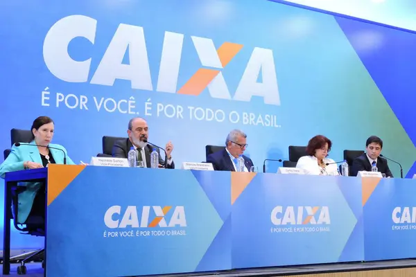 ブラジル ブラジル02 2024 カイサ エコノミカ連邦カルロス ビエラ会長は 2023年2月28日水曜日の最終四半期に銀行の結果に関する記者会見を開催しました — ストック写真