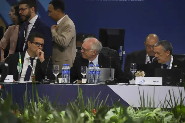 Sao Paulo 2024 Panelin Açılışı Eşitsizliklerin Çözümünde Siyasi Ekonomik Rol — Stok fotoğraf