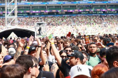 Sao Paulo (SP), Brezilya 03 / 02 / 2024 - I Wanna Be Tour festivali sırasında halka ücretsiz su dağıtımı, 2 Mart 2024 Cumartesi günü, Sao Paulo 'daki Allianz Parque' da 
