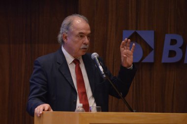 Rio de Janeiro (RJ), Brezilya 03 / 04 / 2024 - Ulusal Ekonomik ve Sosyal Kalkınma Bankası (BNDES) başkanı Aloizio Mercadante, Bankanın 2023 yılı sonuçlarını bu Cuma günü açıkladı.)