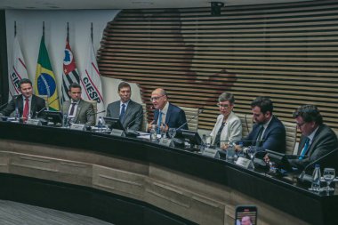 Sao Paulo (SP), Brezilya 03 / 05 / 2024 - Başkan Yardımcısı Geraldo Alckmin, Jorge Viana (APEX başkanı) ve Aloysio Nunes (stratejik işler bölümü başkanı) ile birlikte 1.)