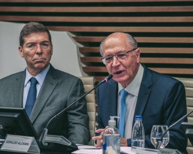 Sao Paulo (SP), Brezilya 03 / 05 / 2024 - Başkan Yardımcısı Geraldo Alckmin, Jorge Viana (APEX başkanı) ve Aloysio Nunes (stratejik işler bölümü başkanı) ile birlikte 1.)