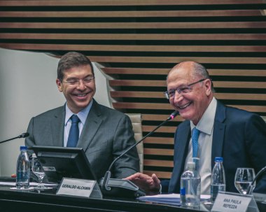 Sao Paulo (SP), Brezilya 03 / 05 / 2024 - Başkan Yardımcısı Geraldo Alckmin, Jorge Viana (APEX başkanı) ve Aloysio Nunes (stratejik işler bölümü başkanı) ile birlikte 1.)