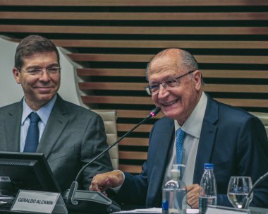 Sao Paulo (SP), Brezilya 03 / 05 / 2024 - Başkan Yardımcısı Geraldo Alckmin, Jorge Viana (APEX başkanı) ve Aloysio Nunes (stratejik işler bölümü başkanı) ile birlikte 1.)