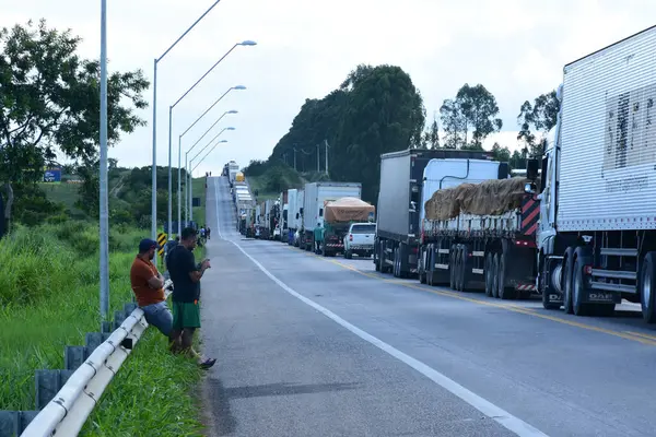 Vitoria Conquista Brazilië 2024 Vrachtwagenongeluk Met Chemicaliën 116 Veroorzaakt Enorme — Stockfoto