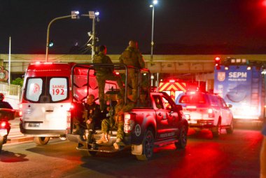 RIO DE JANEIRO (RJ), 03.12.2024 - Silahlı bir adam Rio de Janeiro 'nun merkezindeki Novo Rio otobüs durağında 16 kişiyi rehin aldı..
