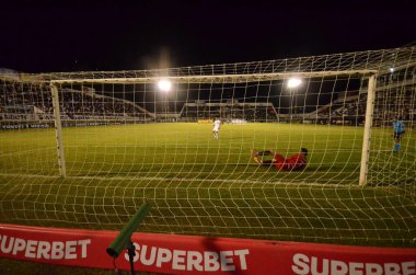 RIO GRANDE DO NORTE (RN), 03.12.2024 - FOOTAL-Sports-CUP. ABC RN 1 x 1 β que, ABC Frasqueirao 'da çizer ve the penpenalyties to β que' de kaybeder ve Copa do Brasil 2024 'ün dışında kalır. ABC-RN 'in yeni koçu Marcelo Cabo ilk kez berabere kaldı.. 