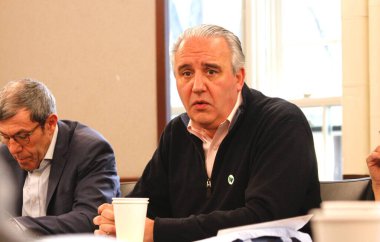 (Yaban Hayatı Koruma (WCS) ile Yerel Habercilik Turu. 13 Mart 2024, New York, ABD: WCS İcra Kurulu Başkan Yardımcısı John Calvelli, Central Park Hayvanat Bahçesi hakkında basın açıklaması yaptı. 