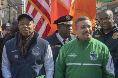 New York 'ta Aziz Patrick Günü Geçidi. 16 Mart 2024, New York, ABD: (L-R) New York. Belediye Başkanı Eric Adams ve New York City. 