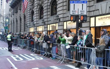  23. Geleneksel New York Şehri Aziz Patrick Günü Geçidi. 16 Mart 2024, New York, ABD: 23. Geleneksel New York Şehri Aziz Patrick Günü, saat 11: 00 ile 16: 00 arasında 45. Cadde ile 79. Cadde arasındaki 5. Cadde 'de başlıyor.. 