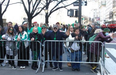  23. Geleneksel New York Şehri Aziz Patrick Günü Geçidi. 16 Mart 2024, New York, ABD: 23. Geleneksel New York Şehri Aziz Patrick Günü, saat 11: 00 ile 16: 00 arasında 45. Cadde ile 79. Cadde arasındaki 5. Cadde 'de başlıyor.. 