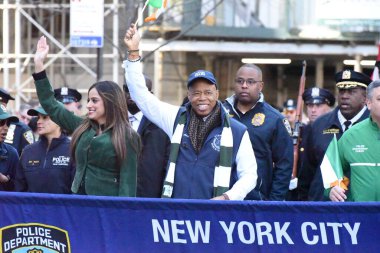 New York 263. Cadde. Aziz Patrick Günü Geçidi. 16 Mart. 2024, New York, New York, ABD. Bugün, St. Patrick Günü Geçit Töreni 'nde Maggie Timoney yer alacak. Aziz Patrick Günü geçit töreninin Büyük Mareşali ve Heinneken 'in ilk CEO' su. 