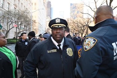 New York 263. Cadde. Aziz Patrick Günü Geçidi. 16 Mart. 2024, New York, New York, ABD. Bugün, St. Patrick Günü Geçit Töreni 'nde Maggie Timoney yer alacak. Aziz Patrick Günü geçit töreninin Büyük Mareşali ve Heinneken 'in ilk CEO' su. 